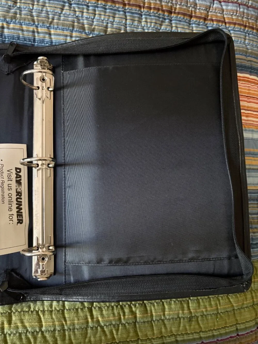 Day Runner Black Portfolio Binder Handles/Zipper Multi-Pocket Organizer 3-Ring